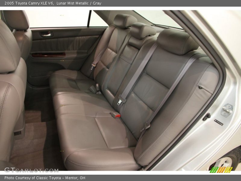 Lunar Mist Metallic / Gray 2005 Toyota Camry XLE V6