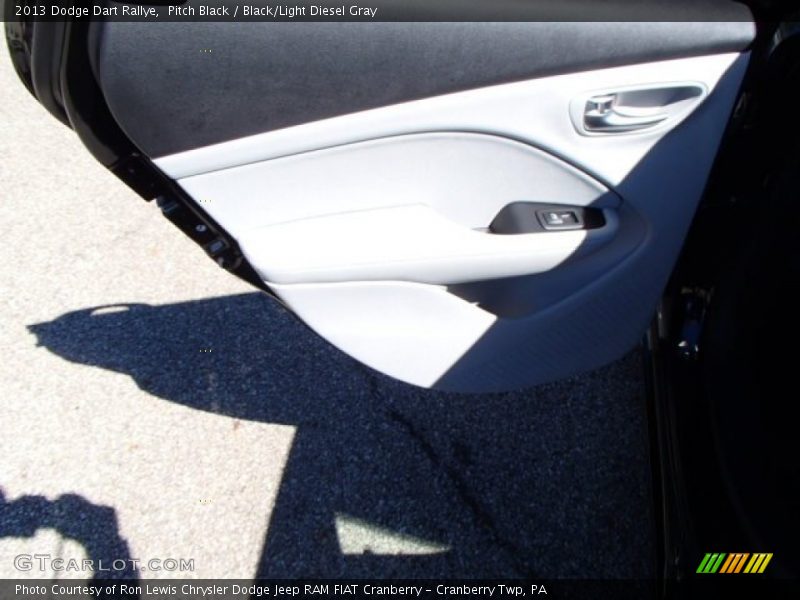 Pitch Black / Black/Light Diesel Gray 2013 Dodge Dart Rallye