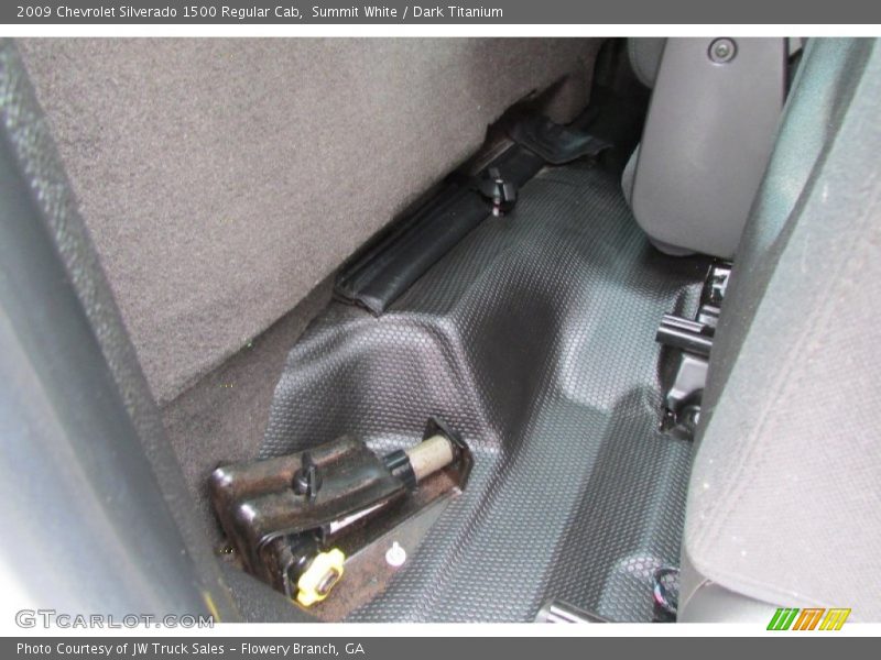 Summit White / Dark Titanium 2009 Chevrolet Silverado 1500 Regular Cab