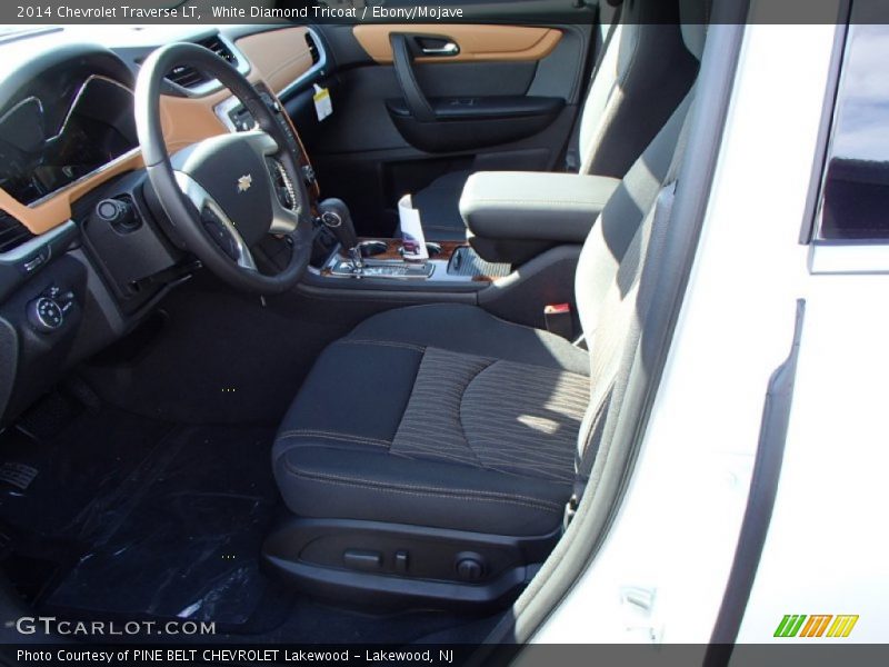 White Diamond Tricoat / Ebony/Mojave 2014 Chevrolet Traverse LT