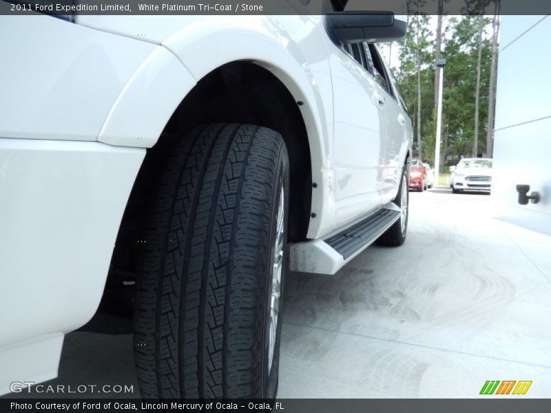 White Platinum Tri-Coat / Stone 2011 Ford Expedition Limited
