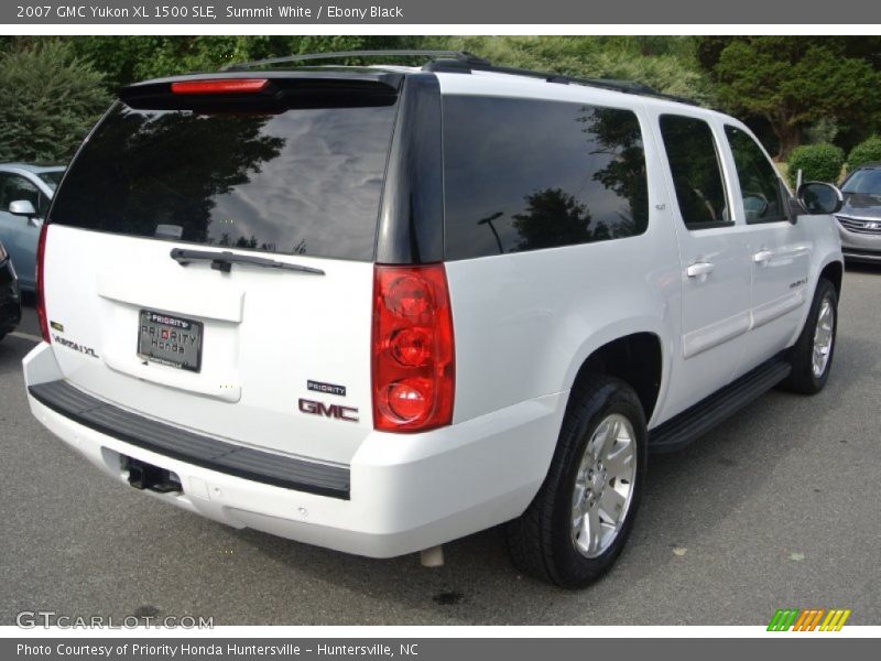 Summit White / Ebony Black 2007 GMC Yukon XL 1500 SLE