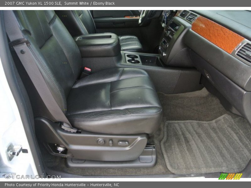 Summit White / Ebony Black 2007 GMC Yukon XL 1500 SLE