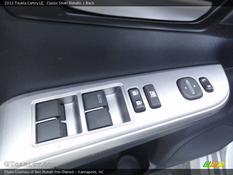 Classic Silver Metallic / Black 2013 Toyota Camry LE