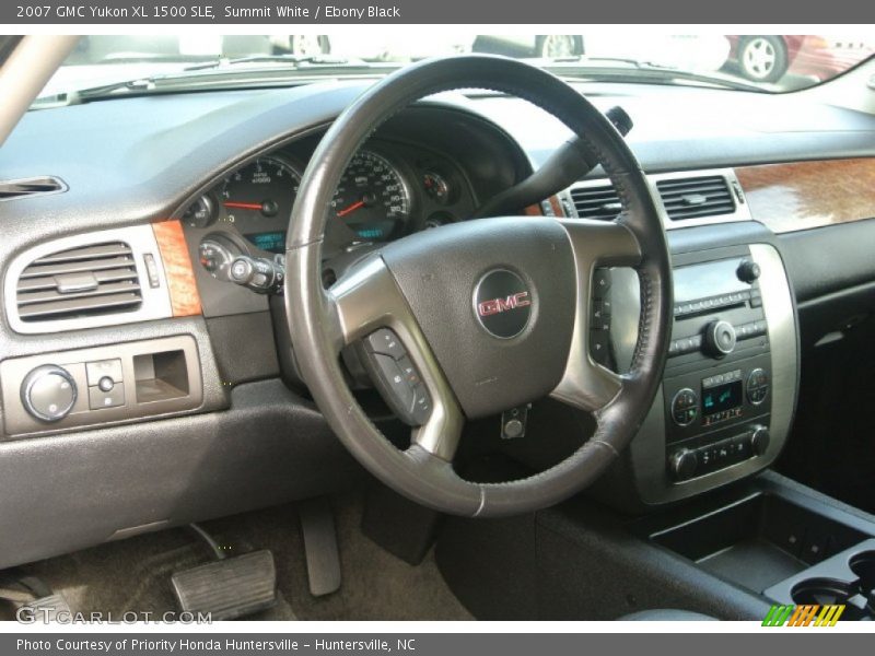 Summit White / Ebony Black 2007 GMC Yukon XL 1500 SLE