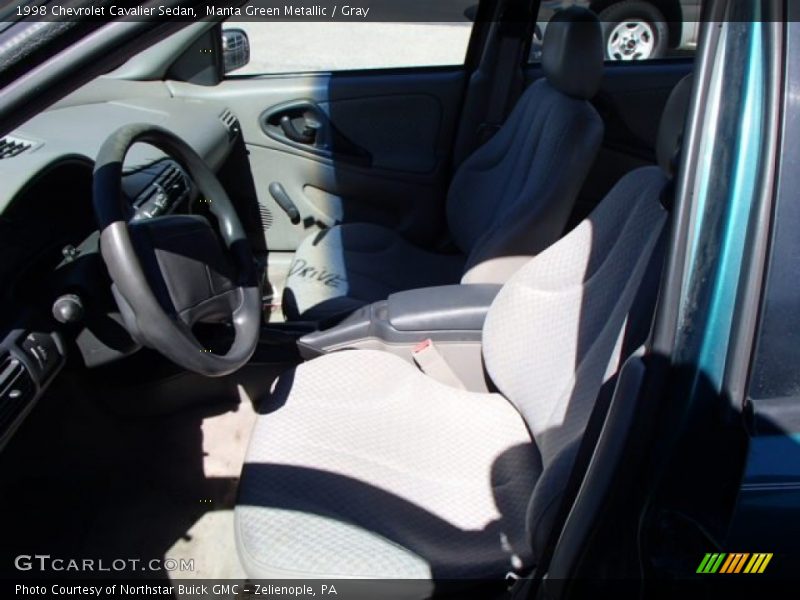 Manta Green Metallic / Gray 1998 Chevrolet Cavalier Sedan