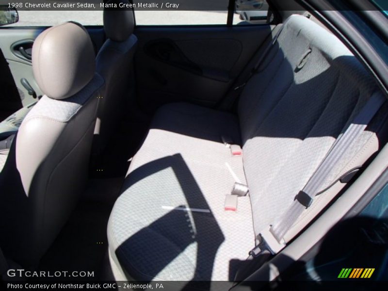 Manta Green Metallic / Gray 1998 Chevrolet Cavalier Sedan