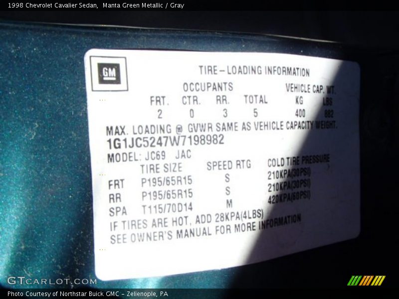 Manta Green Metallic / Gray 1998 Chevrolet Cavalier Sedan