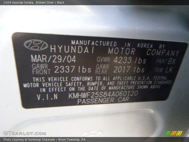Brilliant Silver / Black 2004 Hyundai Sonata