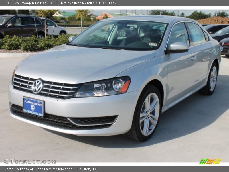 Reflex Silver Metallic / Titan Black 2014 Volkswagen Passat TDI SE