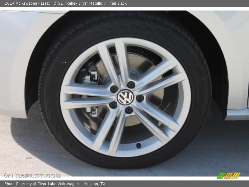 Reflex Silver Metallic / Titan Black 2014 Volkswagen Passat TDI SE