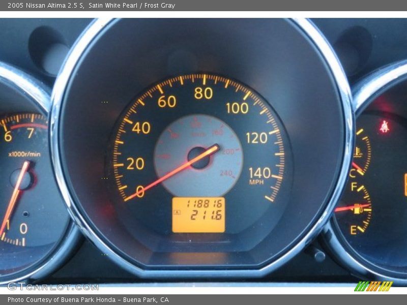 Satin White Pearl / Frost Gray 2005 Nissan Altima 2.5 S