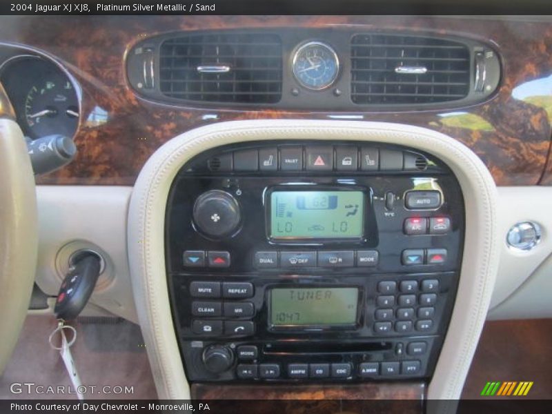 Platinum Silver Metallic / Sand 2004 Jaguar XJ XJ8