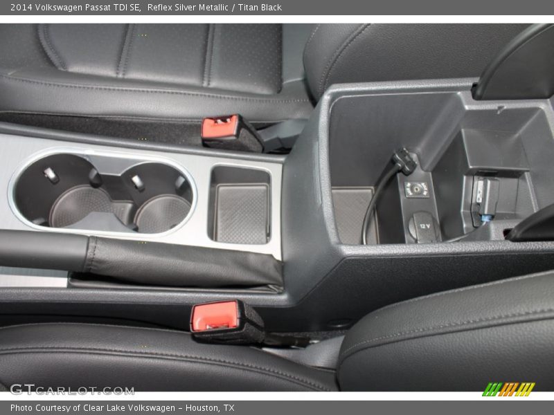 Reflex Silver Metallic / Titan Black 2014 Volkswagen Passat TDI SE