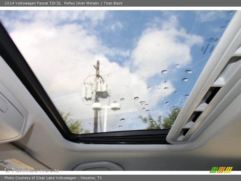Reflex Silver Metallic / Titan Black 2014 Volkswagen Passat TDI SE