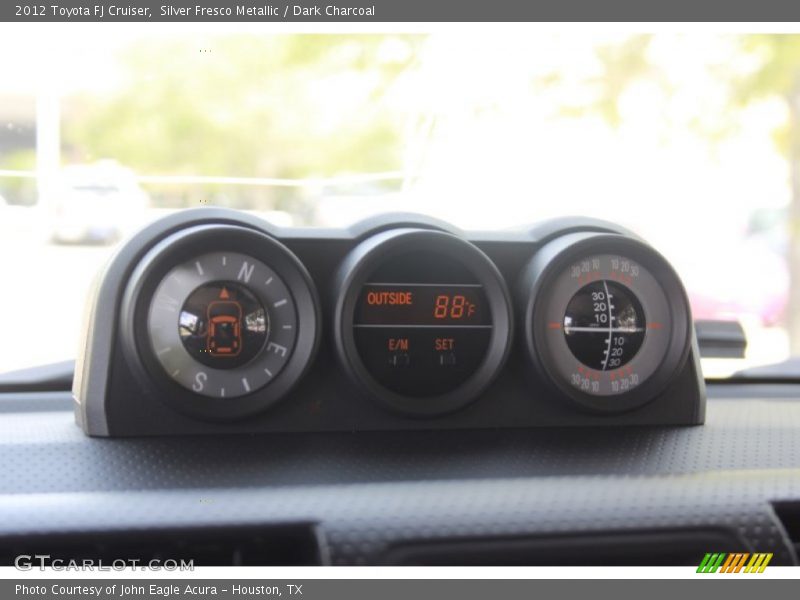  2012 FJ Cruiser   Gauges