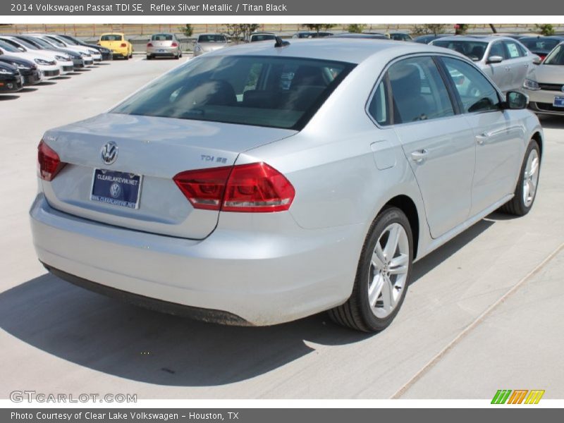 Reflex Silver Metallic / Titan Black 2014 Volkswagen Passat TDI SE