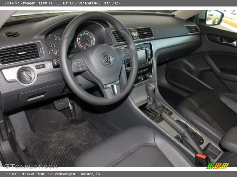 Reflex Silver Metallic / Titan Black 2014 Volkswagen Passat TDI SE
