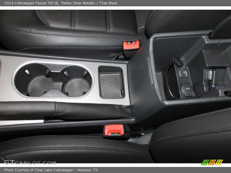 Reflex Silver Metallic / Titan Black 2014 Volkswagen Passat TDI SE