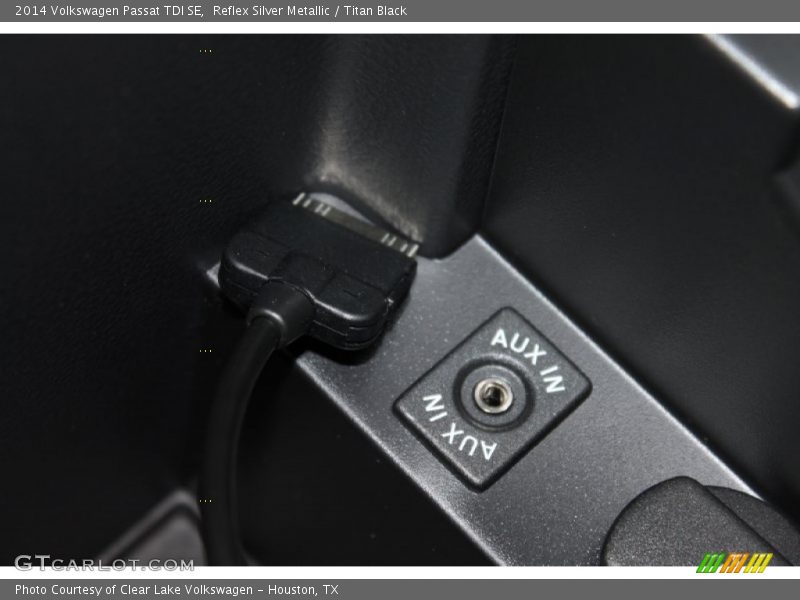 Reflex Silver Metallic / Titan Black 2014 Volkswagen Passat TDI SE