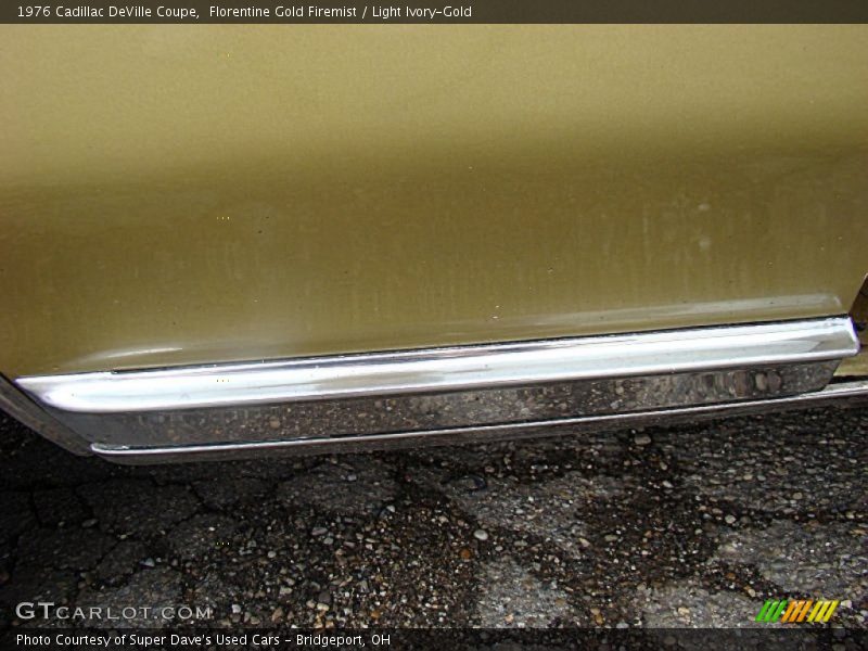 Florentine Gold Firemist / Light Ivory-Gold 1976 Cadillac DeVille Coupe