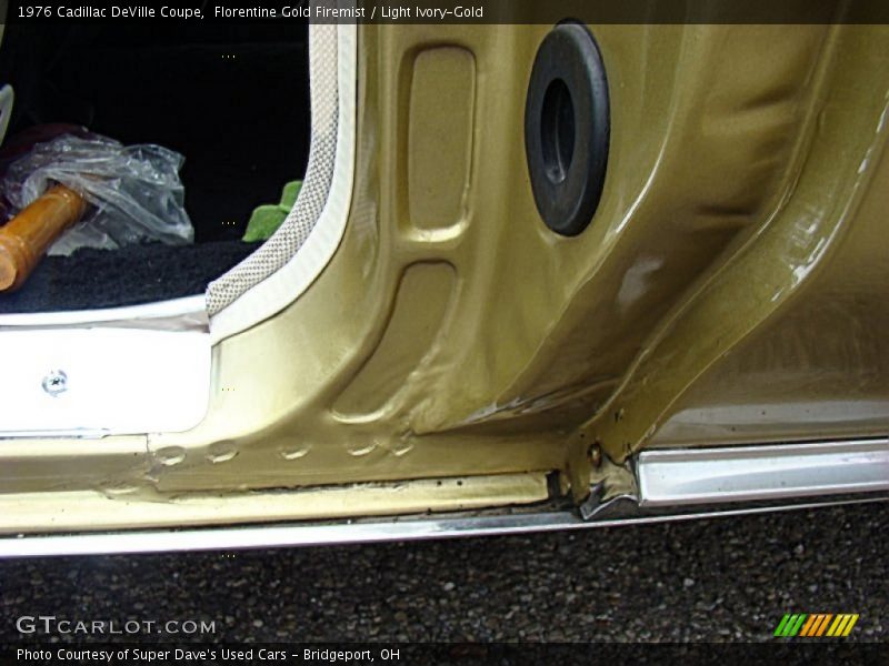 Florentine Gold Firemist / Light Ivory-Gold 1976 Cadillac DeVille Coupe