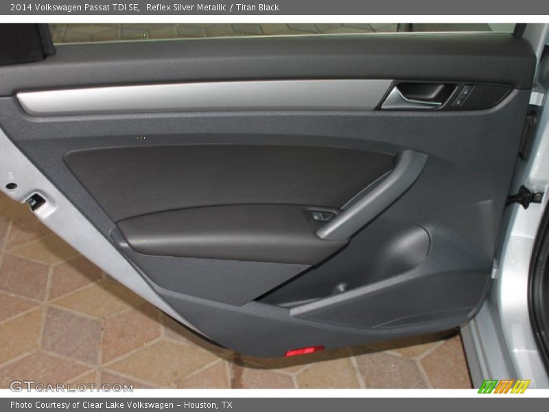 Reflex Silver Metallic / Titan Black 2014 Volkswagen Passat TDI SE