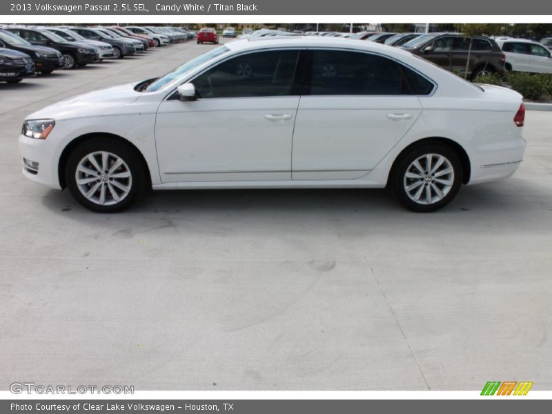 Candy White / Titan Black 2013 Volkswagen Passat 2.5L SEL