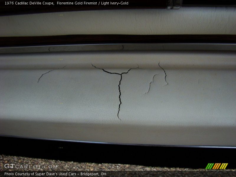 Florentine Gold Firemist / Light Ivory-Gold 1976 Cadillac DeVille Coupe