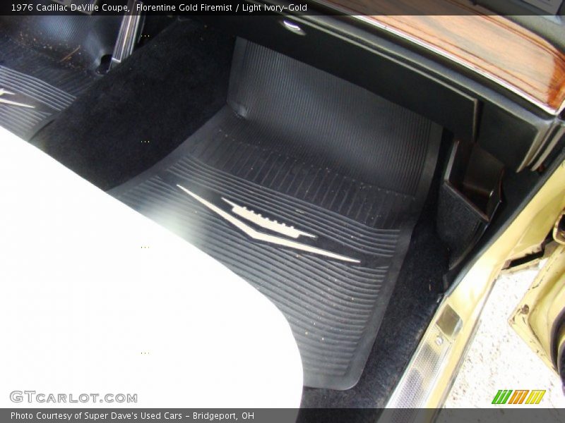 Florentine Gold Firemist / Light Ivory-Gold 1976 Cadillac DeVille Coupe