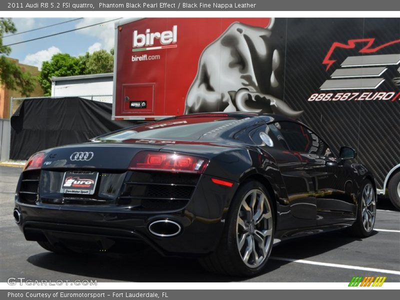 Phantom Black Pearl Effect / Black Fine Nappa Leather 2011 Audi R8 5.2 FSI quattro