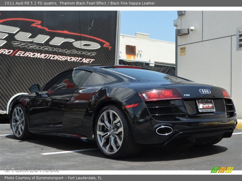 Phantom Black Pearl Effect / Black Fine Nappa Leather 2011 Audi R8 5.2 FSI quattro