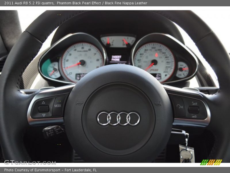 Phantom Black Pearl Effect / Black Fine Nappa Leather 2011 Audi R8 5.2 FSI quattro