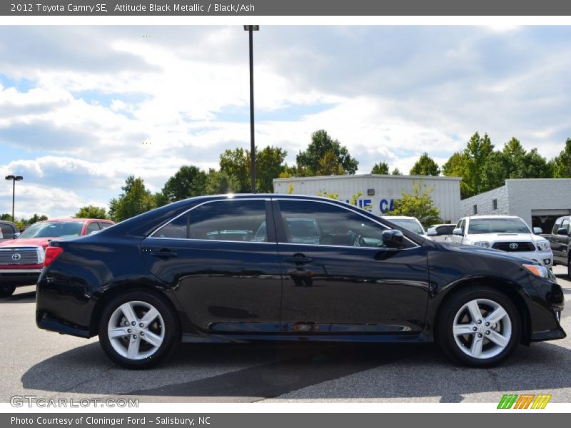 Attitude Black Metallic / Black/Ash 2012 Toyota Camry SE