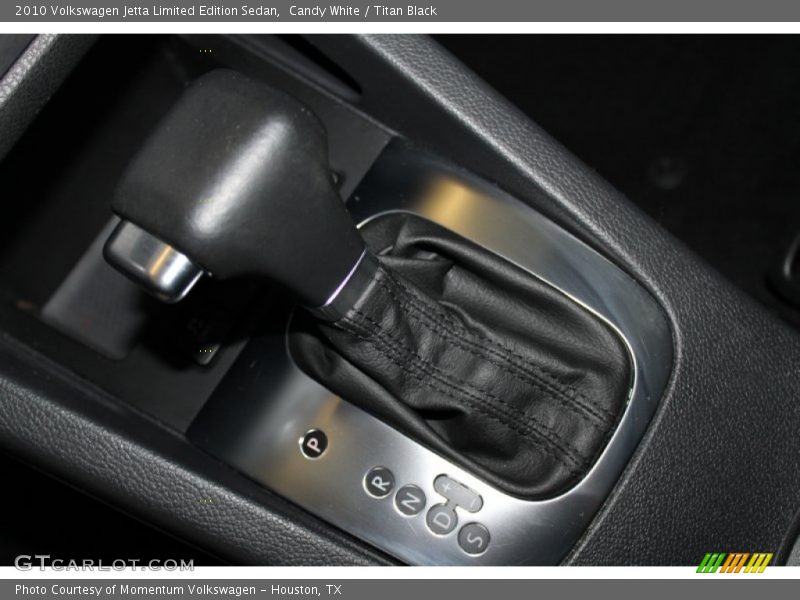 Candy White / Titan Black 2010 Volkswagen Jetta Limited Edition Sedan