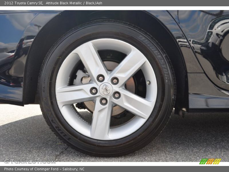 Attitude Black Metallic / Black/Ash 2012 Toyota Camry SE