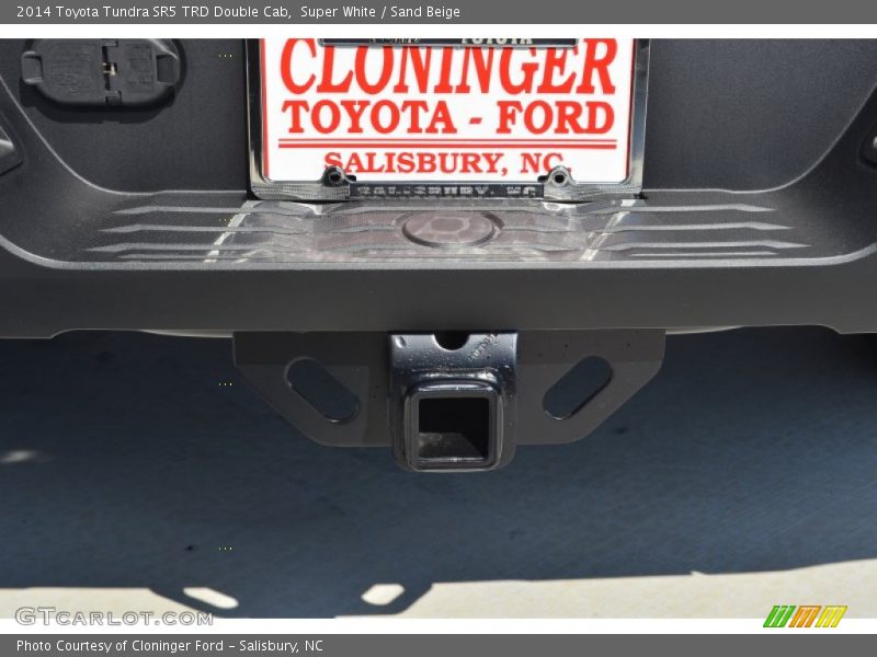 Super White / Sand Beige 2014 Toyota Tundra SR5 TRD Double Cab