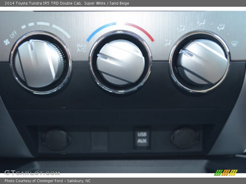 Super White / Sand Beige 2014 Toyota Tundra SR5 TRD Double Cab