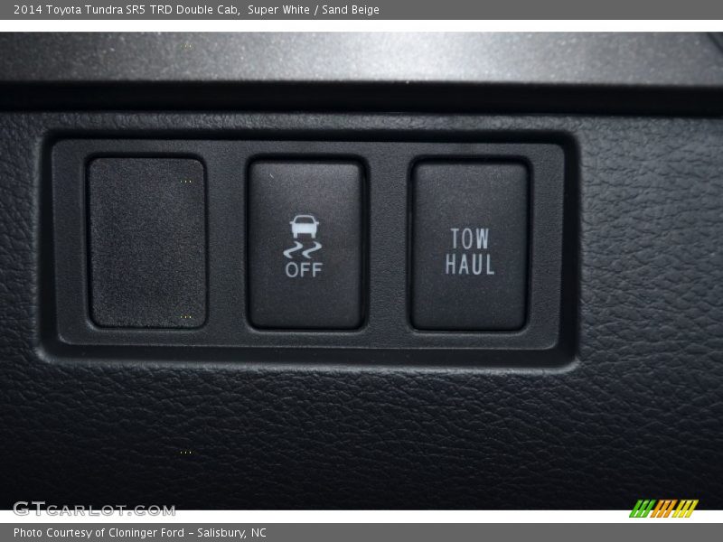 Super White / Sand Beige 2014 Toyota Tundra SR5 TRD Double Cab