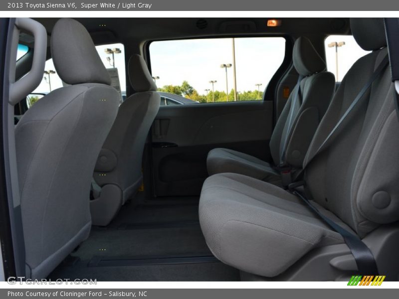Super White / Light Gray 2013 Toyota Sienna V6