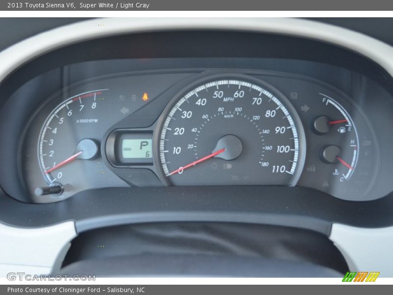 Super White / Light Gray 2013 Toyota Sienna V6