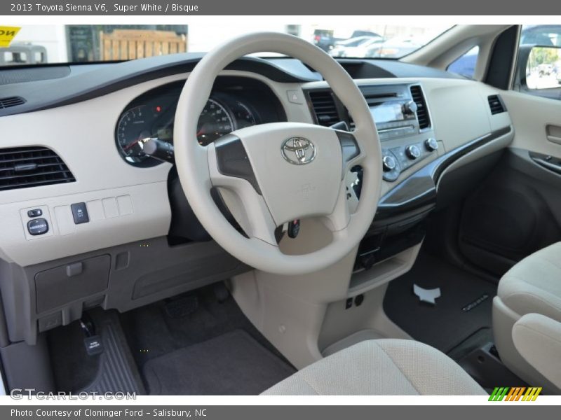 Super White / Bisque 2013 Toyota Sienna V6