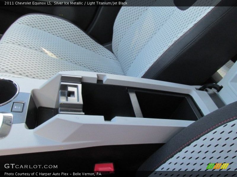 Silver Ice Metallic / Light Titanium/Jet Black 2011 Chevrolet Equinox LS