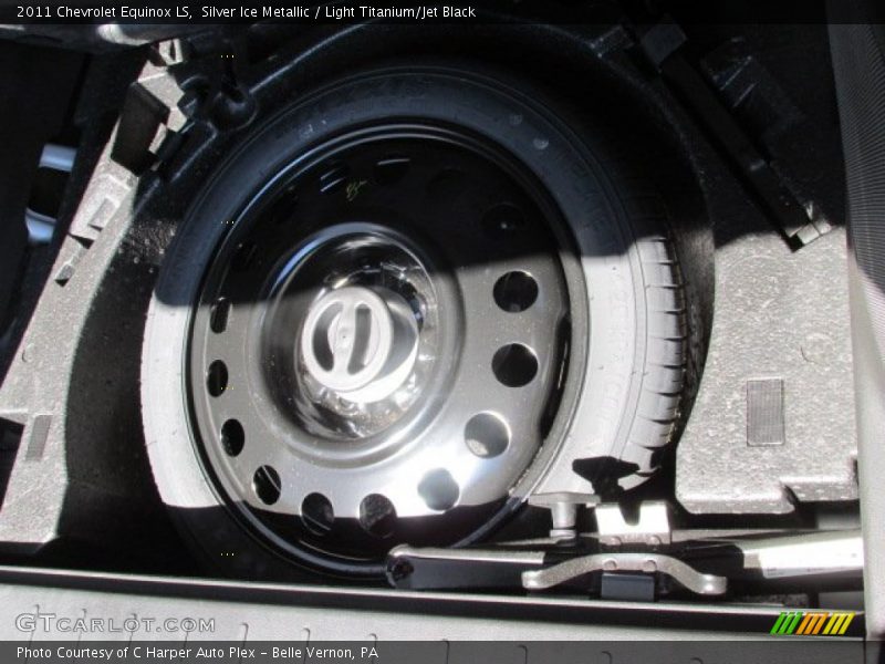 Silver Ice Metallic / Light Titanium/Jet Black 2011 Chevrolet Equinox LS