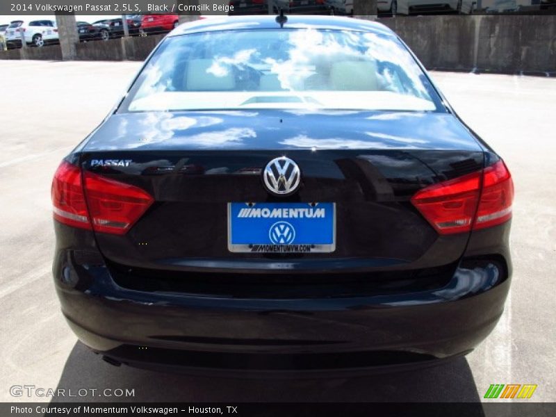 Black / Cornsilk Beige 2014 Volkswagen Passat 2.5L S