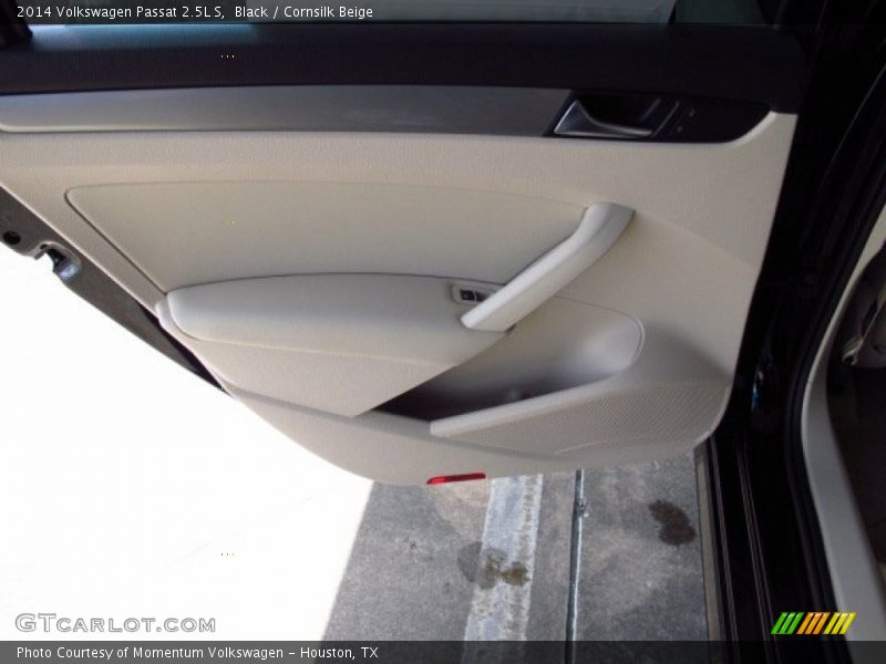 Black / Cornsilk Beige 2014 Volkswagen Passat 2.5L S