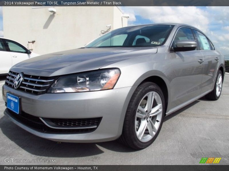 Tungsten Silver Metallic / Titan Black 2014 Volkswagen Passat TDI SE