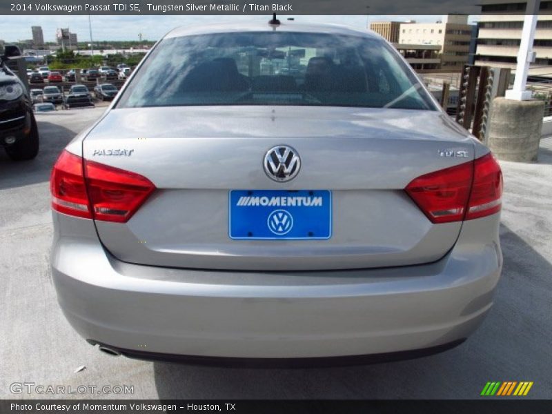 Tungsten Silver Metallic / Titan Black 2014 Volkswagen Passat TDI SE