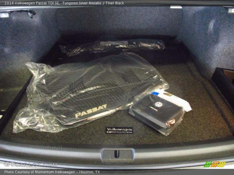 Tungsten Silver Metallic / Titan Black 2014 Volkswagen Passat TDI SE