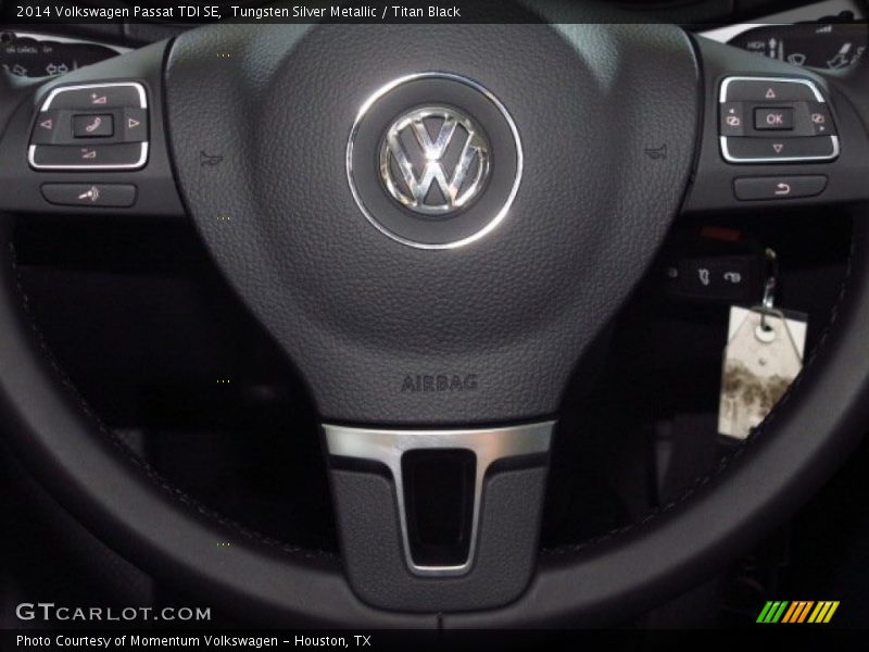 Tungsten Silver Metallic / Titan Black 2014 Volkswagen Passat TDI SE